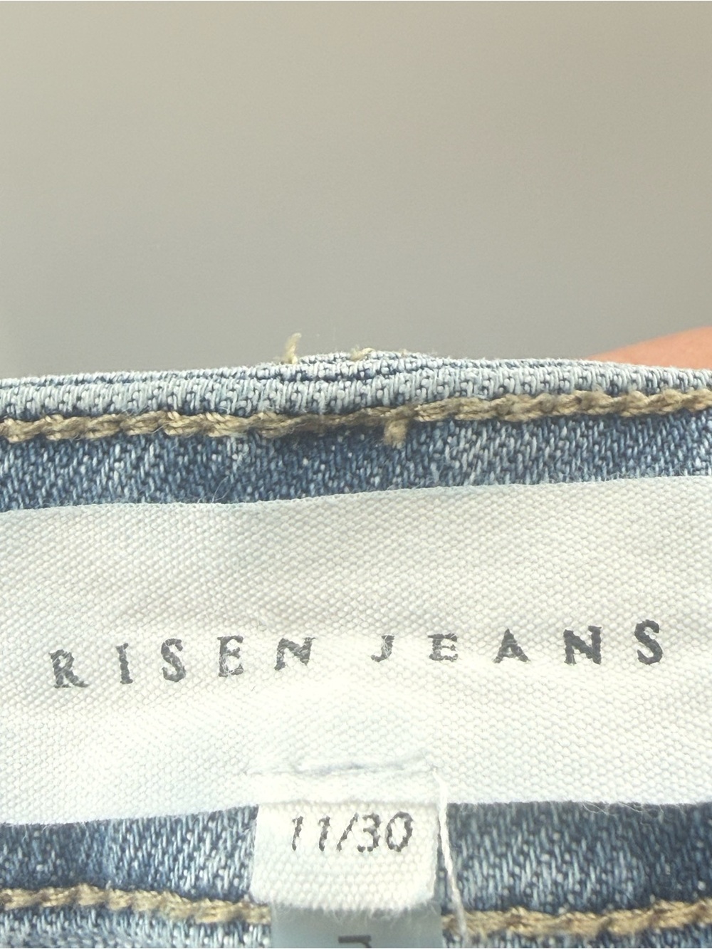 Risen Straight Leg Ankle Jeans Asymmetrical Zipper Light Wash Preppy Size 30 - Picture 8 of 10